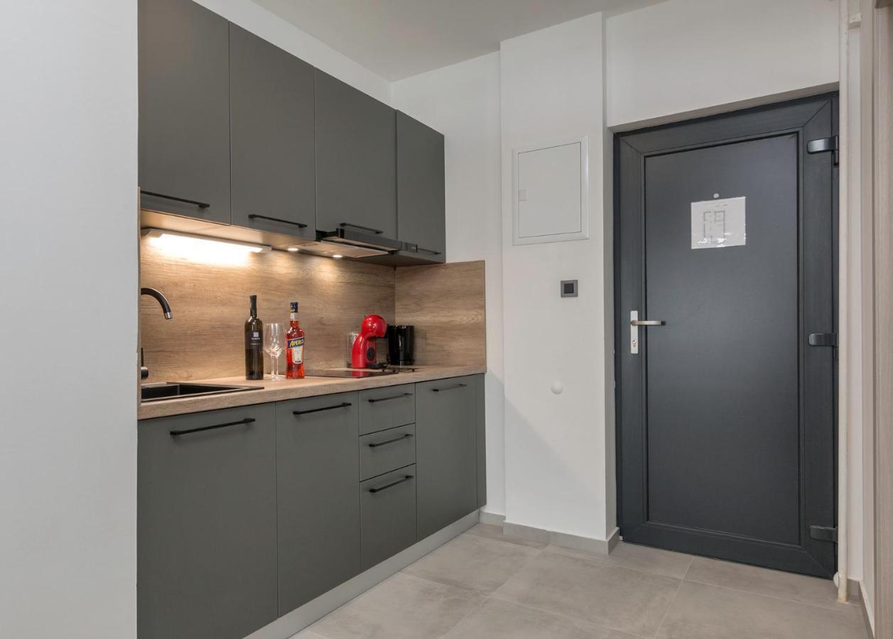 Tramonto Apartment Пула Екстериор снимка